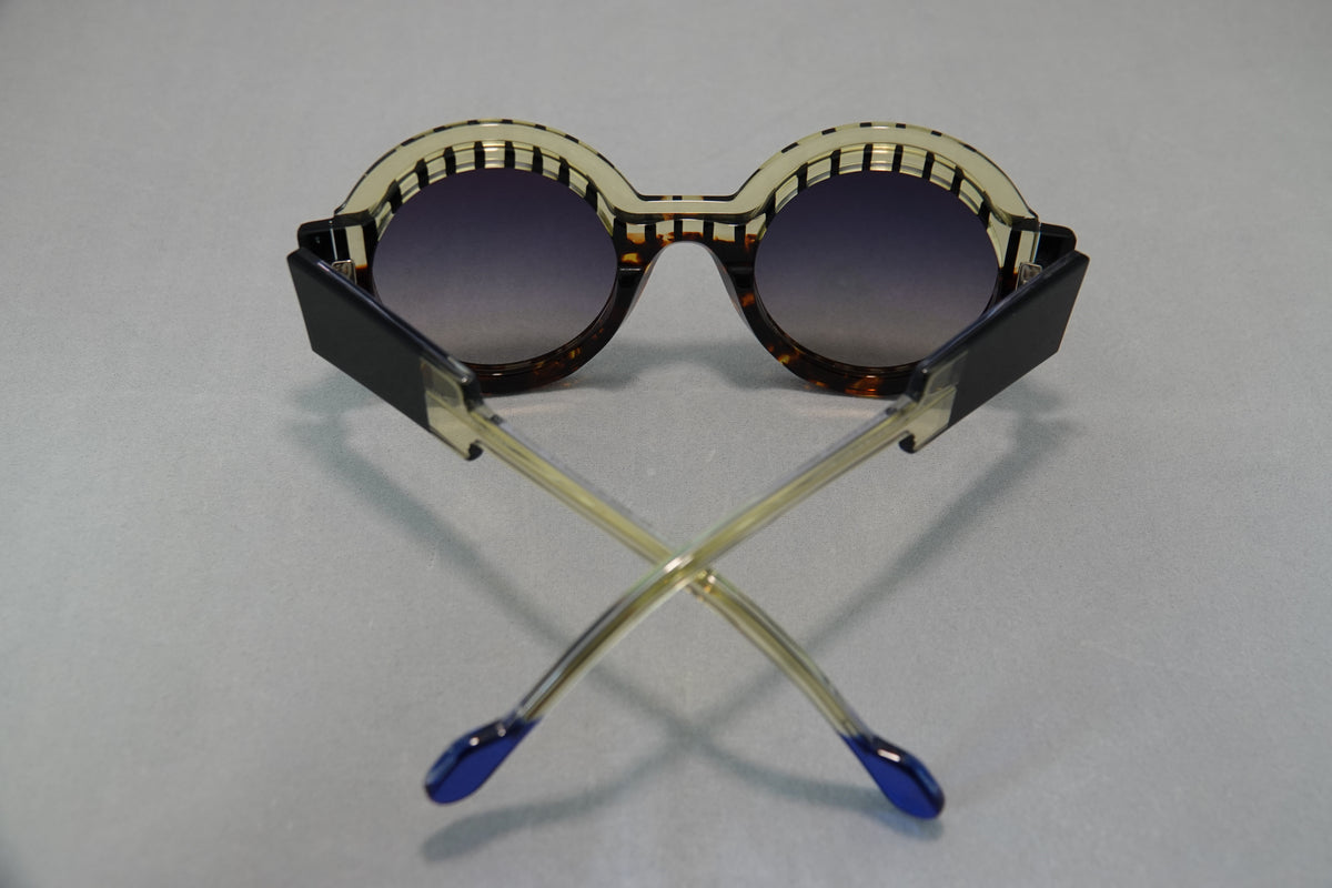 Vogue c.20A03