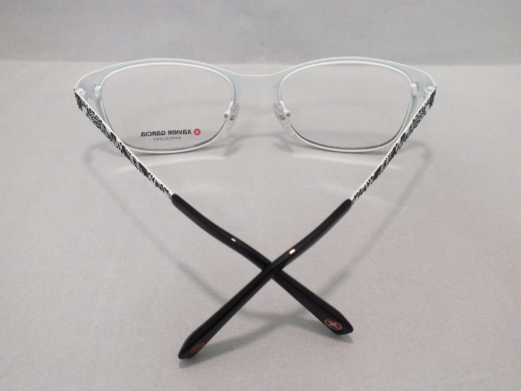 Xavier Garcia Eyewear exclusivley at Ann display picture 3