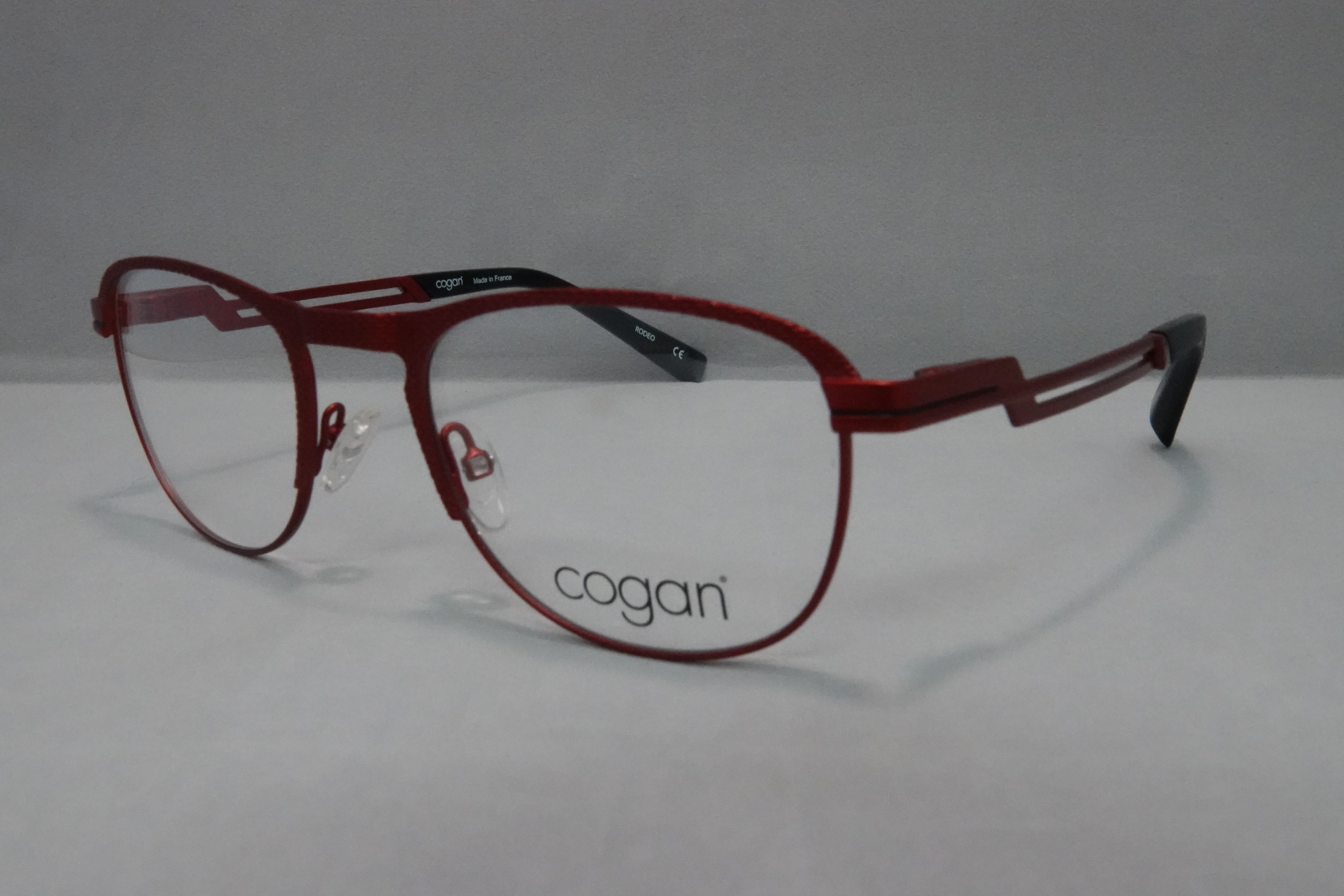 YC2649 c.RED